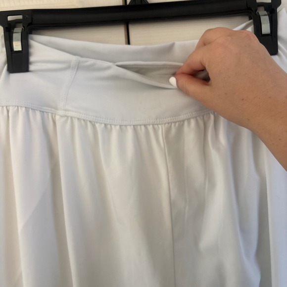 Halara High Waisted High Slit Wide Leg Flowy Skirt Pants Built-in Shorts Size M - Picture 9 of 10